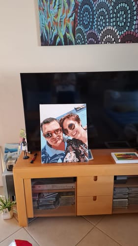 Kundin oder Kunde mit fertigem MALMEA Bild